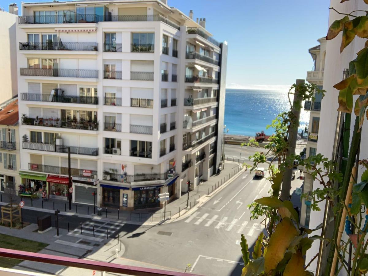 City Apartment Promenade Nisa Exterior foto