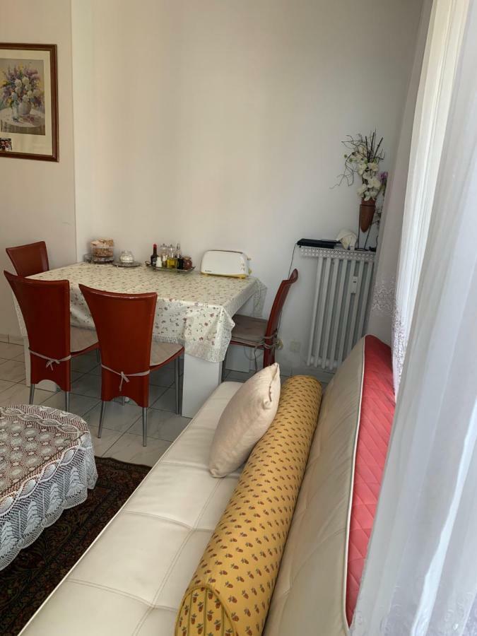 City Apartment Promenade Nisa Exterior foto