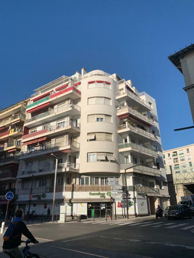 City Apartment Promenade Nisa Exterior foto